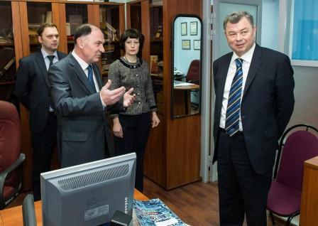 Губернатор Калужской области Анатолий Артамонов: «Уполномоченные – мои главные помощники в деле защиты прав граждан» Уполномоченный по правам человека в Калужской области