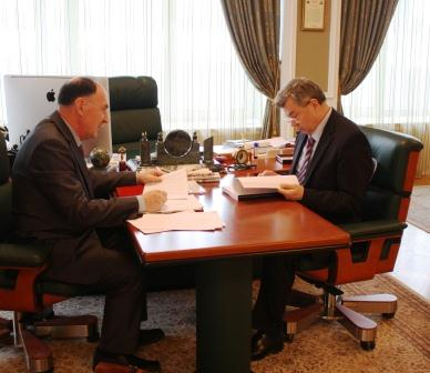 Права человека - в центре внимания региональной власти Уполномоченный по правам человека в Калужской области