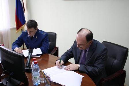 Калужский Уполномоченный подписал соглашение о взаимодействии и сотрудничестве с прокуратурой Калужской области Уполномоченный по правам человека в Калужской области