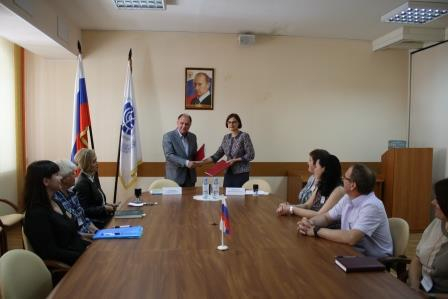 Уполномоченным подписано Соглашение о взаимодействии и сотрудничестве с региональным отделением Фонда социального страхования Уполномоченный по правам человека в Калужской области