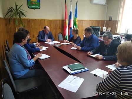 Качество воды, газификация и другие вопросы жителей глубинки: калужский Уполномоченный посетил с рабочим визитом Думиничский и Сухиничский районы Уполномоченный по правам человека в Калужской области