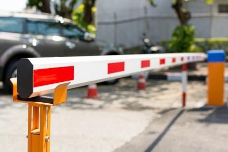 Как установить шлагбаум во дворе? Жителям Росвы даны бесплатные юридические консультации Уполномоченный по правам человека в Калужской области