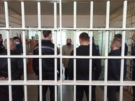 Уполномоченный по правам человека в Калужской области Юрий Зельников посетил исправительное учреждение в Сухиничах Уполномоченный по правам человека в Калужской области