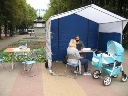 Бесплатные правовые консультации прошли в Калуге в сквере Ветеранов Уполномоченный по правам человека в Калужской области