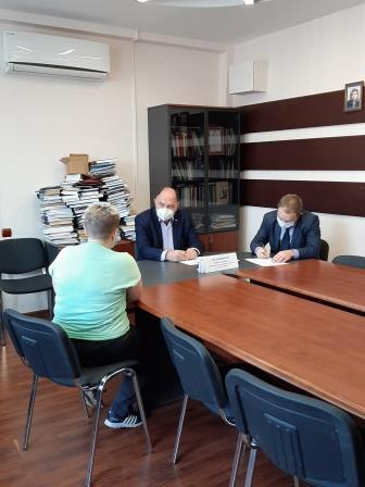 Неадекватные соседи и перегруз – в повестке дня личного приема граждан Уполномоченный по правам человека в Калужской области
