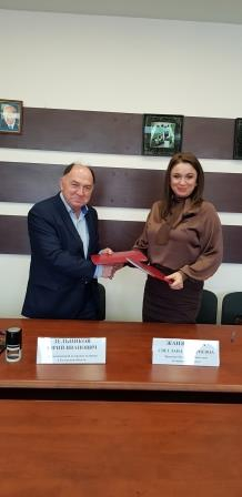 УПОЛНОМОЧЕННЫЙ И КАЛУЖСКАЯ ОБЛАСТНАЯ НОТАРИАЛЬНАЯ ПАЛАТА ЗАКЛЮЧИЛИ СОГЛАШЕНИЕ О ВЗАИМОДЕЙСТВИИ И СОТРУДНИЧЕСТВЕ Уполномоченный по правам человека в Калужской области