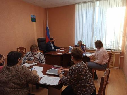 В Юхнове жаловались на водоканал и загрязнение окружающей среды Уполномоченный по правам человека в Калужской области