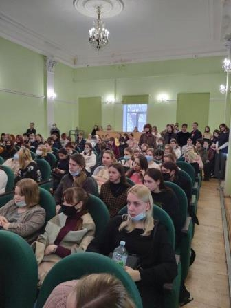 Студентам не хватило стульев Уполномоченный по правам человека в Калужской области