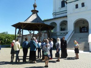 Не взяли на экскурсию в монастырь Уполномоченный по правам человека в Калужской области