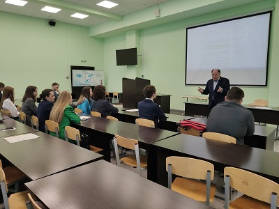 Уполномоченный вручил сертификаты участникам VII-го областного форума студентов юридических клиник Уполномоченный по правам человека в Калужской области