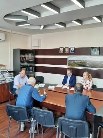 Калужский омбудсман простым телефонным звонком проблемы человека решает гораздо быстрее, чем официальной перепиской и запросами. Уполномоченный по правам человека в Калужской области