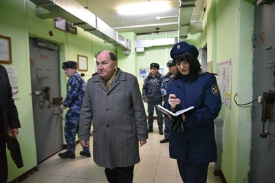 Уполномоченный проверил следственный изолятор № 1 Уполномоченный по правам человека в Калужской области