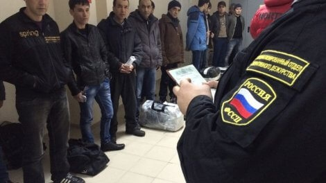 Незаконных мигрантов будут высылать по-новому! Уполномоченный по правам человека в Калужской области