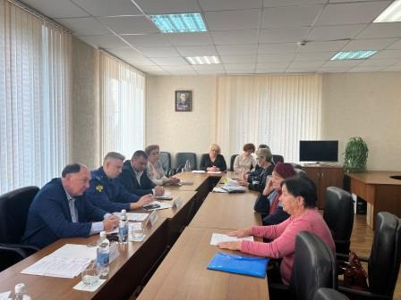 29 октября 2024 года Уполномоченный по правам человека в Калужской области посетил с рабочим визитом Жуковский и Малоярославецкий районы Уполномоченный по правам человека в Калужской области