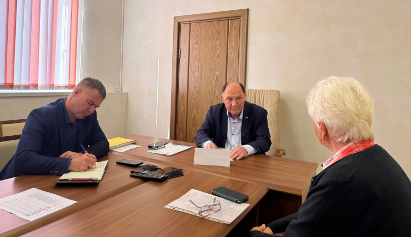 💬 «Вода – это жизнь»: жители Ферзиково рассказали о своих проблемах Уполномоченному Уполномоченный по правам человека в Калужской области