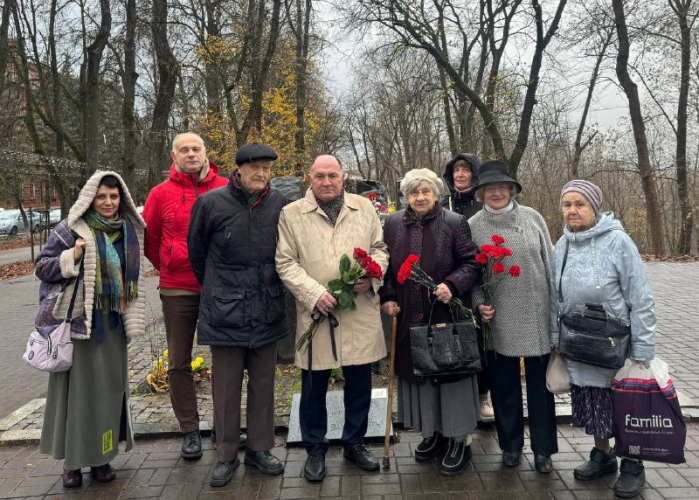 В Калуге почтили память жертв политических репрессий Уполномоченный по правам человека в Калужской области