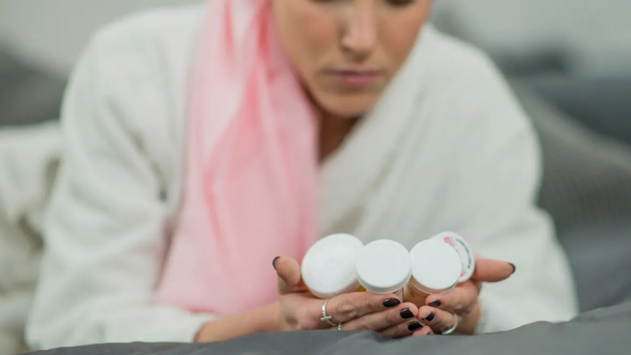 Не осталась без поддержки: омбудсмен помог калужанке получить нужные препараты Уполномоченный по правам человека в Калужской области