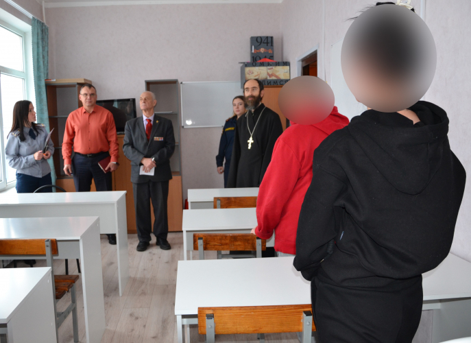 Что скрывается за стенами женской колонии? Проверили лично Уполномоченный по правам человека в Калужской области