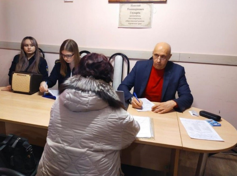 13 жителей — десятки вопросов: итоги юридического приема Уполномоченный по правам человека в Калужской области