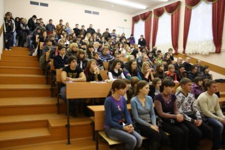 Калужских студентов и преподавателей волнуют вопросы смертной казни и однополых браков Уполномоченный по правам человека в Калужской области